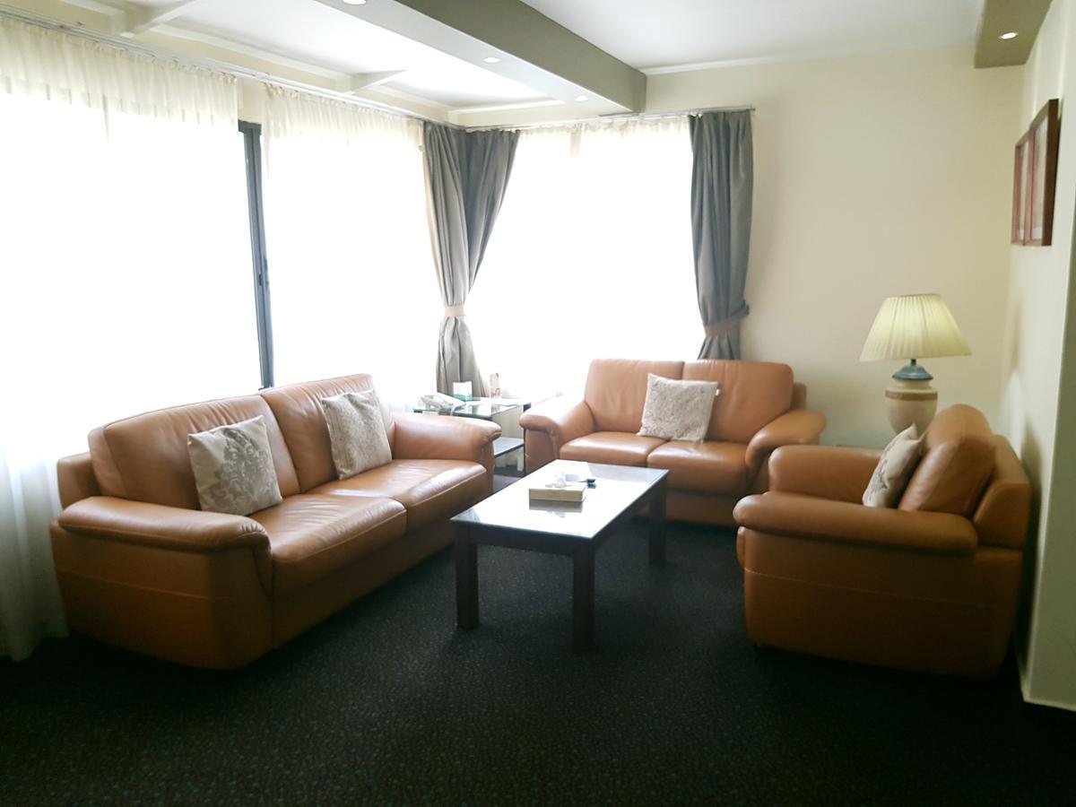 Madisson Hotel Džunija Exteriér fotografie