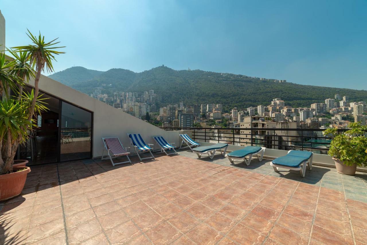Madisson Hotel Džunija Exteriér fotografie