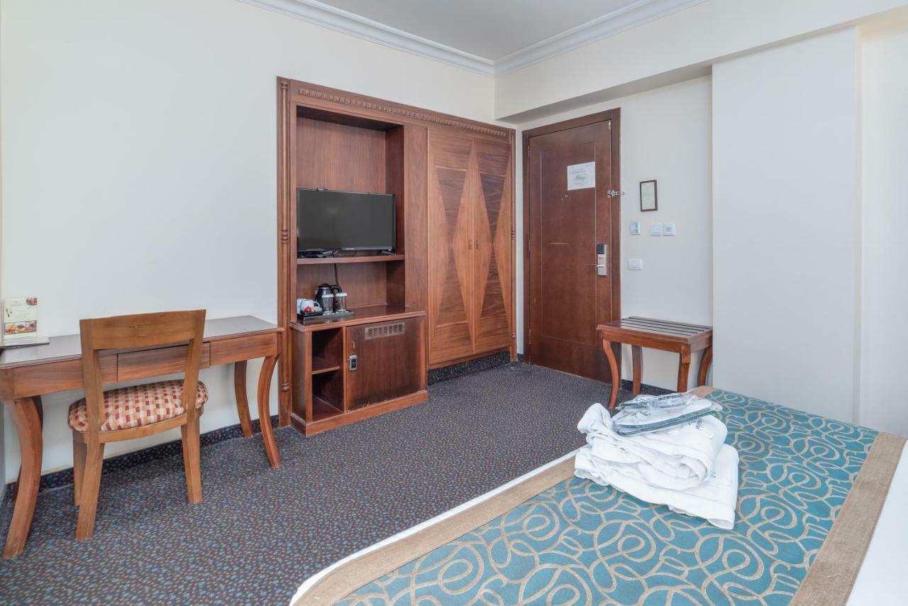 Madisson Hotel Džunija Exteriér fotografie